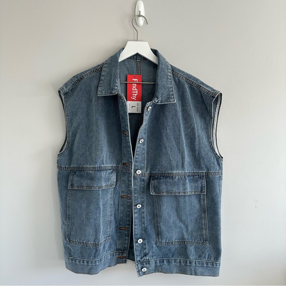 Amazon Oversized Sleeveless Blue Denim Vest Size L NWT